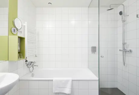 Fosshotel Reykjavík Standard Double or Twin Room Bathroom 