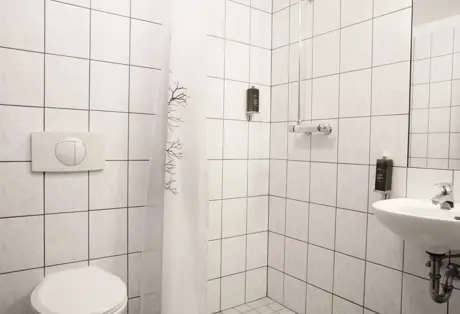 Standard Double Room Bathroom 