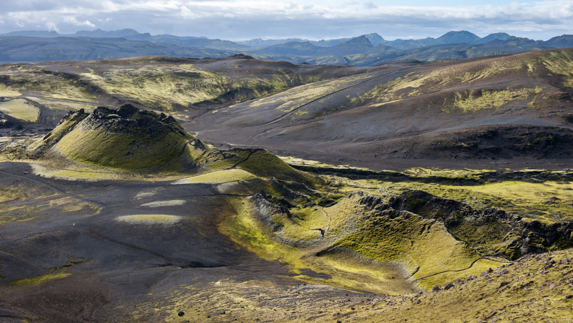 Stunning Lakagigar Crater Row - Íslandshótel